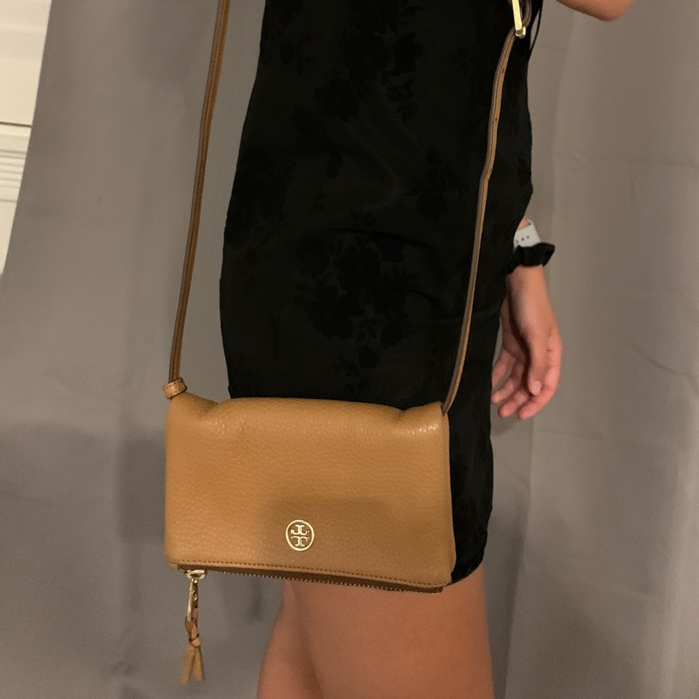 Tory Burch tan crossbody bag